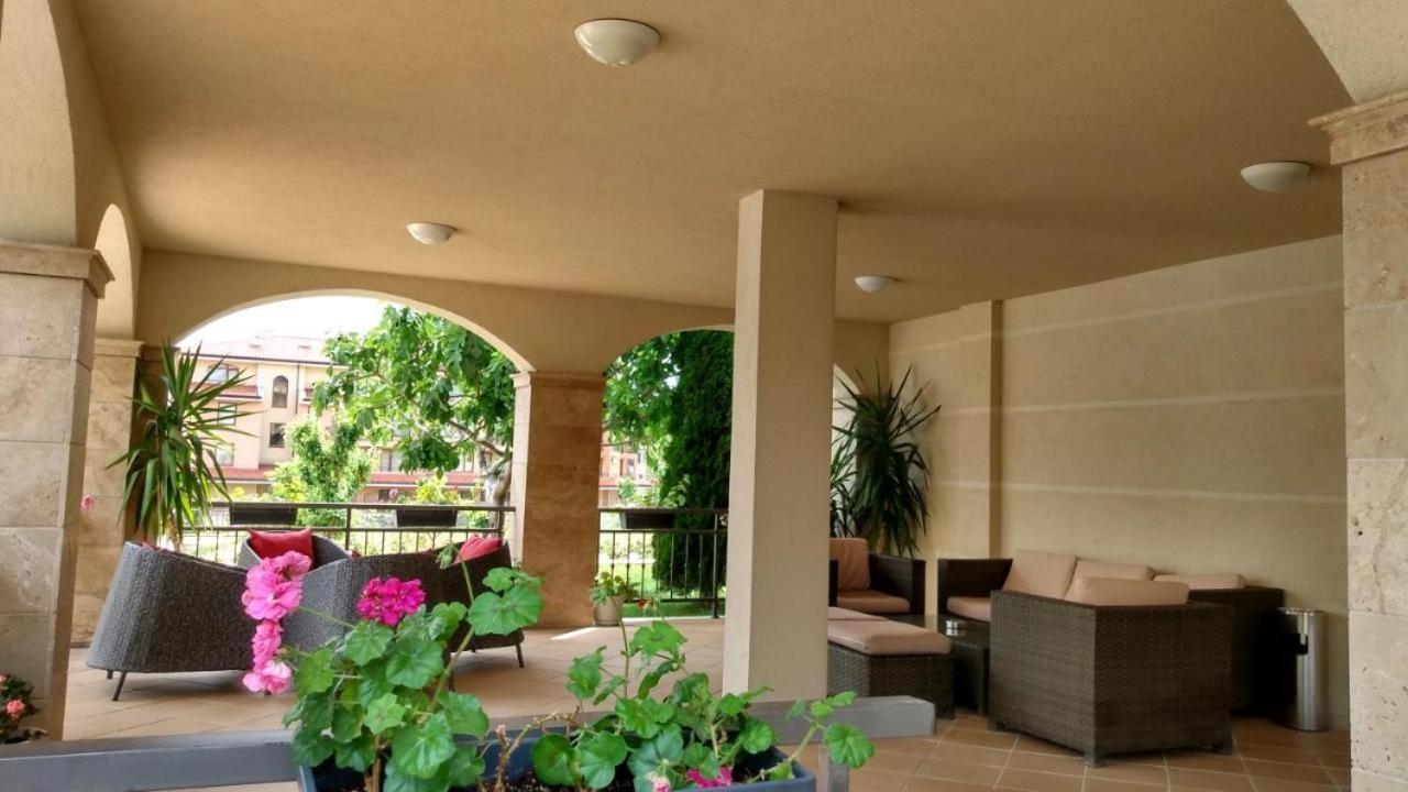 Charming Studio In Sorrento Sole Mare Sveti Vlas Luaran gambar