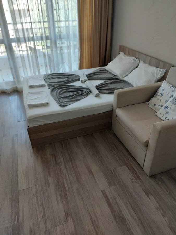 Charming Studio In Sorrento Sole Mare Sveti Vlas Luaran gambar