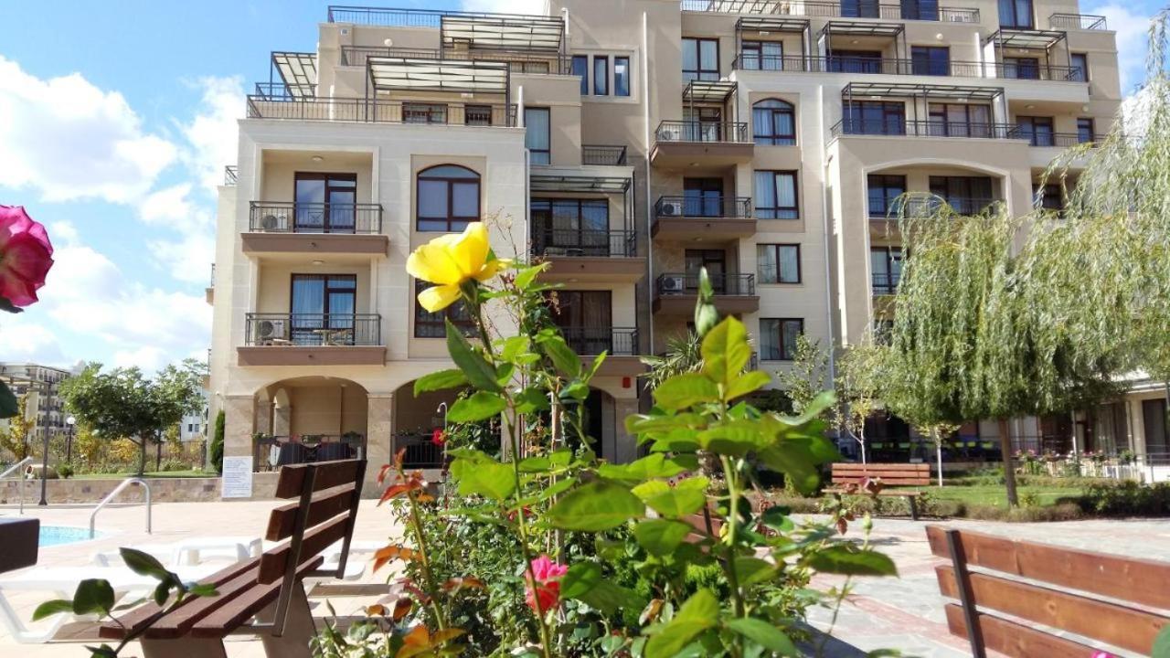 Charming Studio In Sorrento Sole Mare Sveti Vlas Luaran gambar