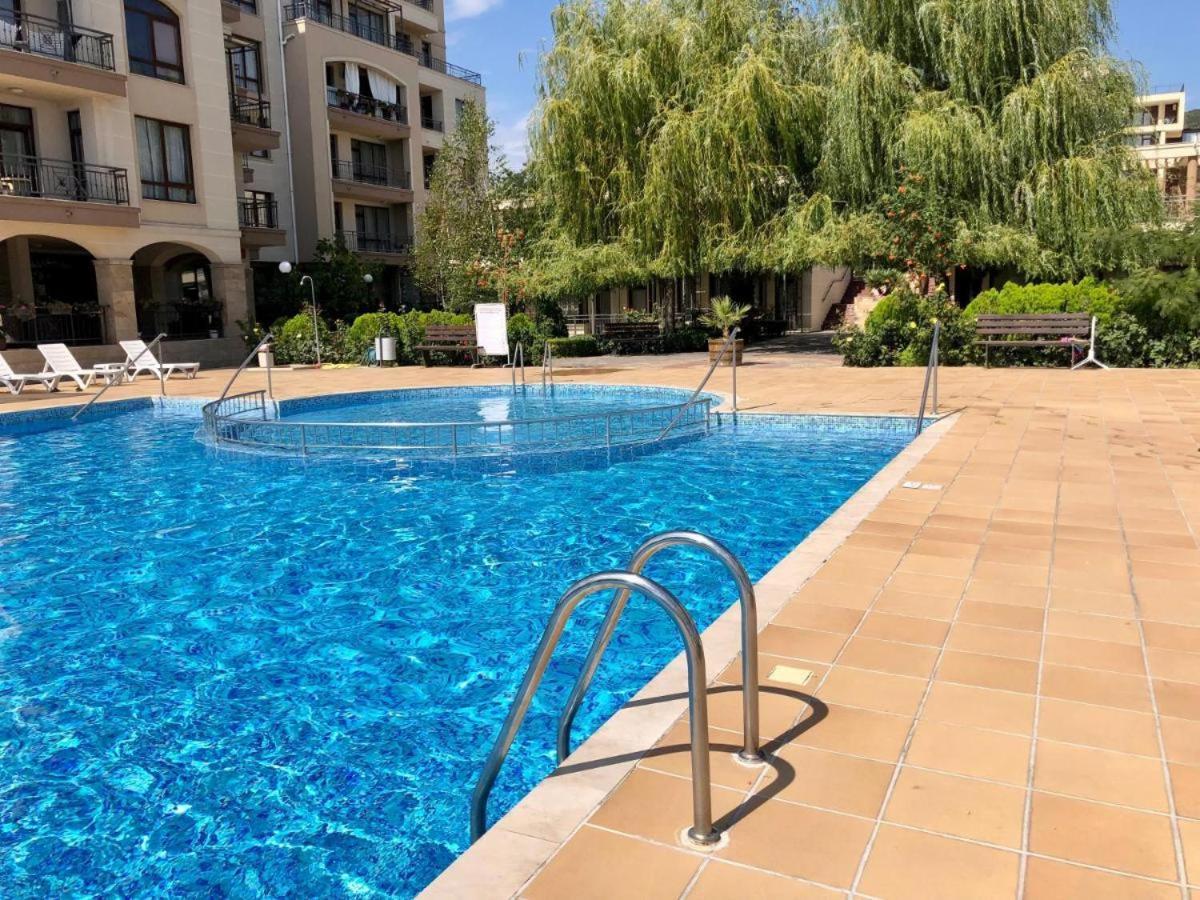Charming Studio In Sorrento Sole Mare Sveti Vlas Luaran gambar