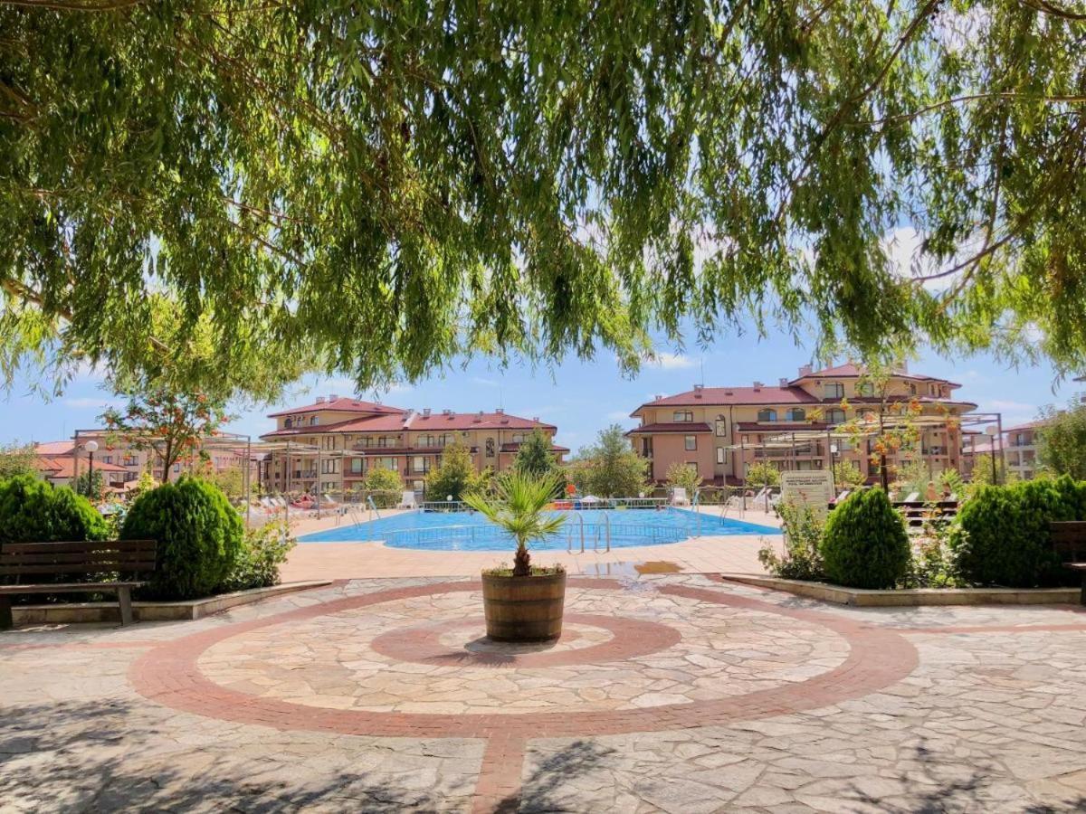 Charming Studio In Sorrento Sole Mare Sveti Vlas Luaran gambar