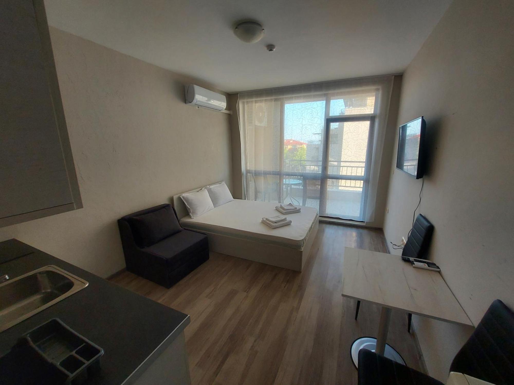 Charming Studio In Sorrento Sole Mare Sveti Vlas Luaran gambar